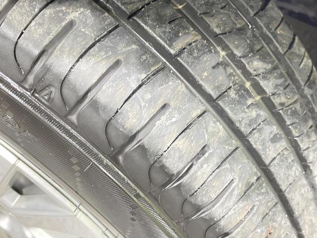 プリウス Ｓ　ＳＤナビ　バックカメラ　寒冷地仕様　衝突軽減　レーダークルーズ　禁煙車　コーナーセンサー　スマートキー　ＬＥＤヘッド　オートハイビーム　オートライト　オートエアコン　ステアリングスイッチ（62枚目）