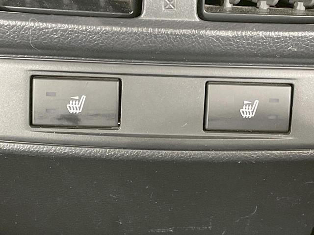 レガシィアウトバック リミテッド 純正8型ナビ バックカメラ 衝突軽減 メモリー付パワーシート 黒革シート パワーバックドア シートヒーター ブラインドスポットモニター ETC レーダークルーズ 純正18AW スマートキー(7枚目)