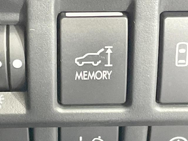 レガシィアウトバック リミテッド 純正8型ナビ バックカメラ 衝突軽減 メモリー付パワーシート 黒革シート パワーバックドア シートヒーター ブラインドスポットモニター ETC レーダークルーズ 純正18AW スマートキー(28枚目)