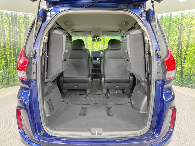 フリードハイブリッド ハイブリッド・Ｇホンダセンシング　純正９型ナビ　バックカメラ　両側電動ドア　シートヒーター　寒冷地仕様　ＬＥＤヘッド　ドラレコ　ＥＴＣ　レーダークルーズ　コーナーセンサー　純正１５ＡＷ　オートエアコン　ステアリングスイッチ　横滑り防止（12枚目）