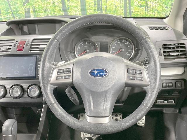 ＸＶ ２．０ｉ－Ｌ　アイサイト　純正ナビ　バックカメラ　衝突軽減　レーダークルーズ　ルーフレール　パワーシート　ＨＩＤヘッド　純正１７ＡＷ　デュアルエアコン　アイドリングストップ　スマートキー　ステアリングスイッチ　横滑り防止（12枚目）