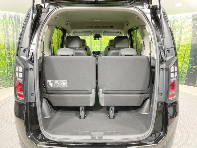 フリード エアー　ＥＸ　４ＷＤ　登録済未使用車　両側電動スライド　寒冷地仕様　衝突軽減　レーダークルーズ　コーナーセンサー　ＬＥＤヘッド　オートライト　オートエアコン　オートハイビーム　車線逸脱警報　スマートキー（12枚目）