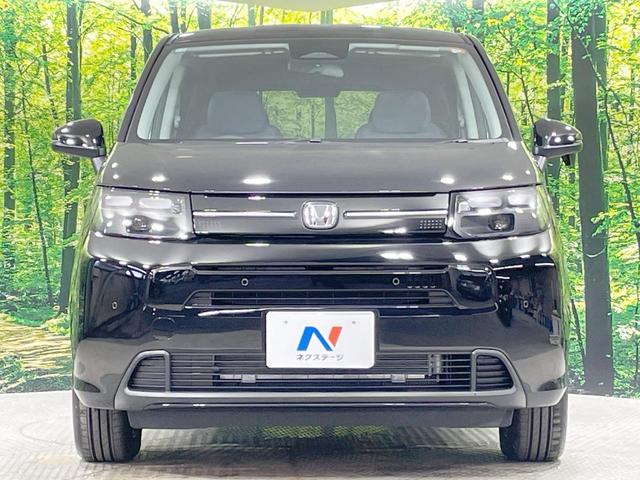 フリード エアー　ＥＸ　４ＷＤ　登録済未使用車　両側電動スライド　寒冷地仕様　衝突軽減　レーダークルーズ　コーナーセンサー　ＬＥＤヘッド　オートライト　オートエアコン　オートハイビーム　車線逸脱警報　スマートキー（16枚目）