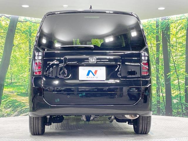 フリード エアー　ＥＸ　４ＷＤ　登録済未使用車　両側電動スライド　寒冷地仕様　衝突軽減　レーダークルーズ　コーナーセンサー　ＬＥＤヘッド　オートライト　オートエアコン　オートハイビーム　車線逸脱警報　スマートキー（17枚目）