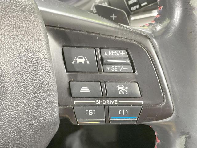 レヴォーグ 1.6STIスポーツアイサイト サンルーフ 純正ナビ LEDライナー バックカメラ 革シート レーダークルーズ シートヒーター LEDヘッド・フォグ ETC 純正18AW パドルシフト ステアリングスイッチ デュアルエアコン(7枚目)