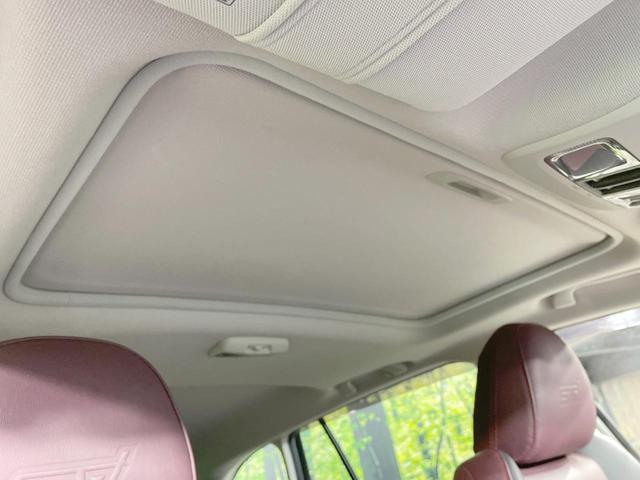 レヴォーグ 1.6STIスポーツアイサイト サンルーフ 純正ナビ LEDライナー バックカメラ 革シート レーダークルーズ シートヒーター LEDヘッド・フォグ ETC 純正18AW パドルシフト ステアリングスイッチ デュアルエアコン(23枚目)