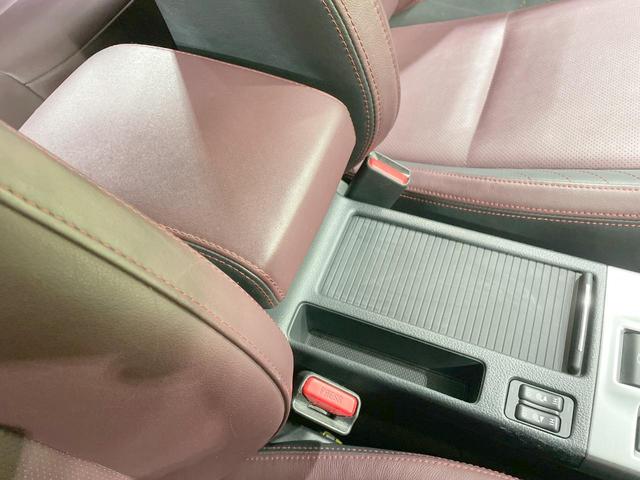 レヴォーグ 1.6STIスポーツアイサイト サンルーフ 純正ナビ LEDライナー バックカメラ 革シート レーダークルーズ シートヒーター LEDヘッド・フォグ ETC 純正18AW パドルシフト ステアリングスイッチ デュアルエアコン(50枚目)