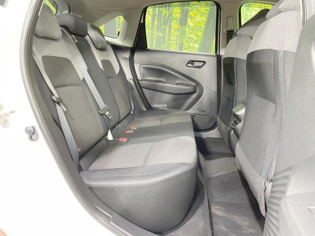 ノート Ｓ　ＦＯＵＲ　純正９型ナビ　衝突軽減　シートヒーター　デジタルインナーミラー　ステアリングヒーター　オートエアコン　ステアリングスイッチ　オートハイビーム　ウィンカーミラー　スマートキー　１５ＡＷ（10枚目）