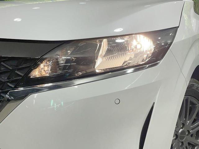 ノート Ｓ　ＦＯＵＲ　純正９型ナビ　衝突軽減　シートヒーター　デジタルインナーミラー　ステアリングヒーター　オートエアコン　ステアリングスイッチ　オートハイビーム　ウィンカーミラー　スマートキー　１５ＡＷ（13枚目）