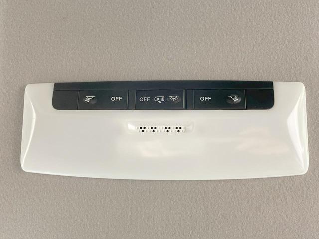 ノート Ｓ　ＦＯＵＲ　純正９型ナビ　衝突軽減　シートヒーター　デジタルインナーミラー　ステアリングヒーター　オートエアコン　ステアリングスイッチ　オートハイビーム　ウィンカーミラー　スマートキー　１５ＡＷ（36枚目）