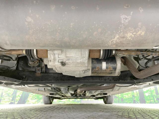 ノート ｅ－パワー　Ｘ　ＦＯＵＲ　ブラックアロー　ＳＤナビ　全周囲カメラ　衝突被害軽減　レーダークルーズ　禁煙車　コーナーセンサー　デジタルインナーミラー　スマートキー　ＬＥＤヘッド　オートライト　オートエアコン　純正１５ＡＷ　Ｂｌｕｅｔｏｏｔｈ再生（20枚目）