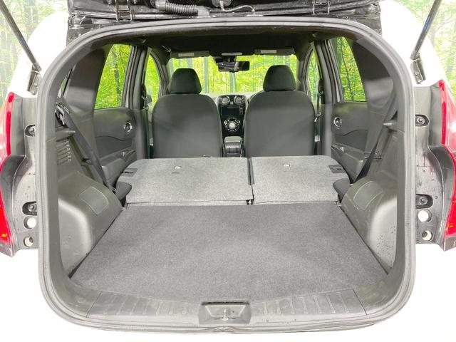 ノート ｅ－パワー　Ｘ　ＦＯＵＲ　ブラックアロー　ＳＤナビ　全周囲カメラ　衝突被害軽減　レーダークルーズ　禁煙車　コーナーセンサー　デジタルインナーミラー　スマートキー　ＬＥＤヘッド　オートライト　オートエアコン　純正１５ＡＷ　Ｂｌｕｅｔｏｏｔｈ再生（44枚目）