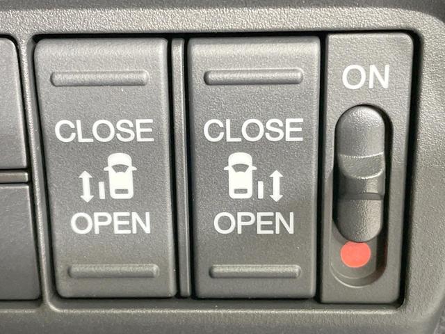 フリード e:HEVクロスター 登録済未使用車 両側電動ドア 衝突軽減 レーダークルーズ スマートキー LEDヘッド オートハイビーム クリアランスソナー オートライト オートエアコン 禁煙車 寒冷地仕様 純正15AW(5枚目)