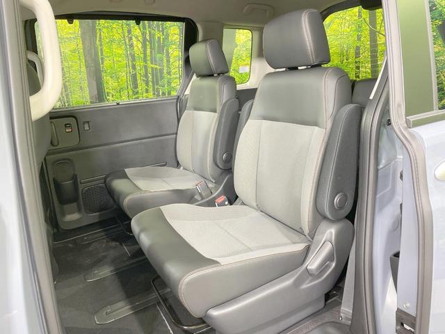 フリード e:HEVクロスター 登録済未使用車 両側電動ドア 衝突軽減 レーダークルーズ スマートキー LEDヘッド オートハイビーム クリアランスソナー オートライト オートエアコン 禁煙車 寒冷地仕様 純正15AW(10枚目)