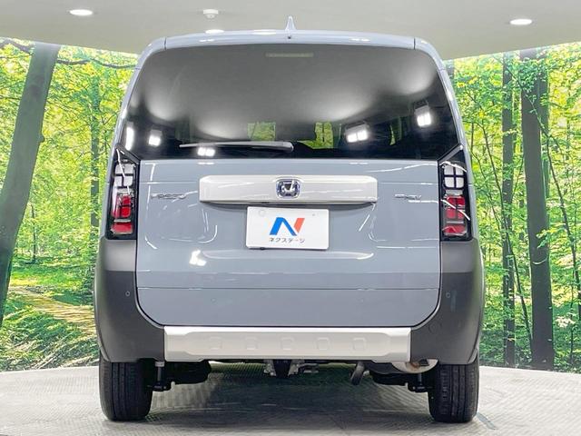 フリード e:HEVクロスター 登録済未使用車 両側電動ドア 衝突軽減 レーダークルーズ スマートキー LEDヘッド オートハイビーム クリアランスソナー オートライト オートエアコン 禁煙車 寒冷地仕様 純正15AW(17枚目)