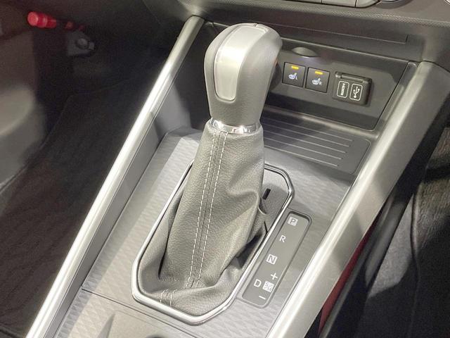 ライズ Ｚ　登録済未使用車　純正９型ＤＡ　全周囲カメラ　衝突軽減　レーダークルーズ　シートヒーター　寒冷地仕様　ＬＥＤヘッド・フォグ　アイドリングストップ　純正１７ＡＷ　ＡｐｐｌｅＣａｒＰｌａｙ　コーナーセンサー（22枚目）