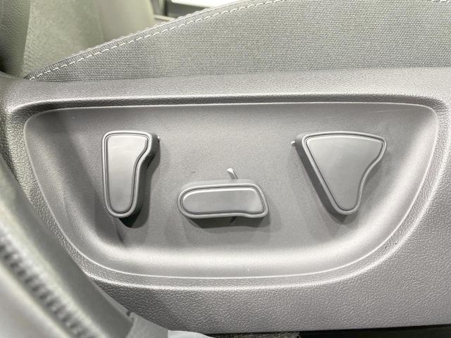 ヤリスクロス ハイブリッドZ 登録済未使用車 純正8型ナビ 全周囲カメラ 寒冷地仕様 衝突軽減 レーダークルーズ パワーシート シートヒーター ETC LEDヘッド ステアリングヒーター スマートキー 純正18AW オートエアコン(6枚目)