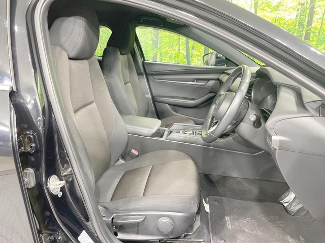 MAZDA3ファストバック 15S 4WD 禁煙車 8.8型マツダコネクトナビ 全周囲カメラ 衝突軽減 レーダークルーズ ドラレコ ETC LEDヘッド 純正16AW オートエアコン コーナーセンサー スマートキー アイドリングストップ(9枚目)