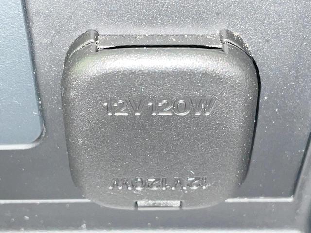 MAZDA3ファストバック 15S 4WD 禁煙車 8.8型マツダコネクトナビ 全周囲カメラ 衝突軽減 レーダークルーズ ドラレコ ETC LEDヘッド 純正16AW オートエアコン コーナーセンサー スマートキー アイドリングストップ(40枚目)