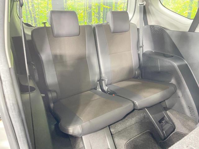 シエンタ Ｇ　クエロ　４ＷＤ　両側電動ドア　全周囲カメラ　寒冷地仕様　衝突被害軽減システム　コーナーセンサー　スマートキー　ＬＥＤヘッド　ビルトインＥＴＣ　純正１５インチアルミ　オートハイビーム　車線逸脱警報（11枚目）