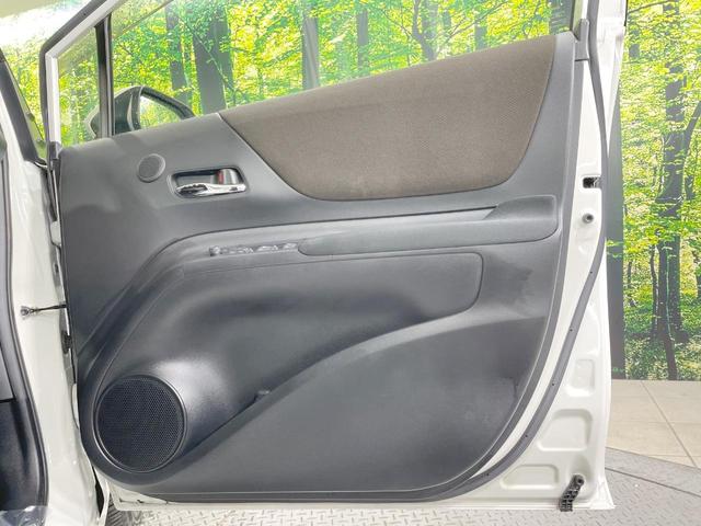 シエンタ Ｇ　クエロ　４ＷＤ　両側電動ドア　全周囲カメラ　寒冷地仕様　衝突被害軽減システム　コーナーセンサー　スマートキー　ＬＥＤヘッド　ビルトインＥＴＣ　純正１５インチアルミ　オートハイビーム　車線逸脱警報（49枚目）