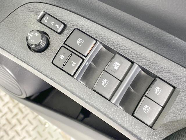 シエンタ Ｇ　クエロ　４ＷＤ　両側電動ドア　全周囲カメラ　寒冷地仕様　衝突被害軽減システム　コーナーセンサー　スマートキー　ＬＥＤヘッド　ビルトインＥＴＣ　純正１５インチアルミ　オートハイビーム　車線逸脱警報（50枚目）