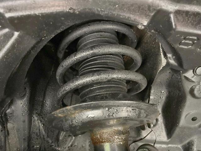 シエンタ Ｇ　クエロ　４ＷＤ　両側電動ドア　全周囲カメラ　寒冷地仕様　衝突被害軽減システム　コーナーセンサー　スマートキー　ＬＥＤヘッド　ビルトインＥＴＣ　純正１５インチアルミ　オートハイビーム　車線逸脱警報（60枚目）