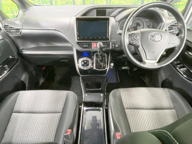ヴォクシー ＺＳ　煌ＩＩ　純正９型ナビ　バックカメラ　衝突軽減　両側電動ドア　７人乗り　寒冷地仕様　クルコン　ＬＥＤヘッド　純正１６ＡＷ　ステアリングスイッチ　デュアルエアコン　Ｂｌｕｅｔｏｏｔｈ再生　オートライト（2枚目）