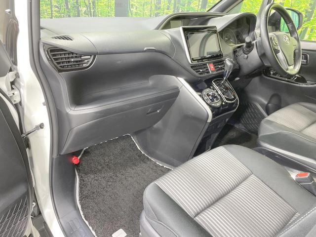 ヴォクシー ＺＳ　煌ＩＩ　純正９型ナビ　バックカメラ　衝突軽減　両側電動ドア　７人乗り　寒冷地仕様　クルコン　ＬＥＤヘッド　純正１６ＡＷ　ステアリングスイッチ　デュアルエアコン　Ｂｌｕｅｔｏｏｔｈ再生　オートライト（41枚目）