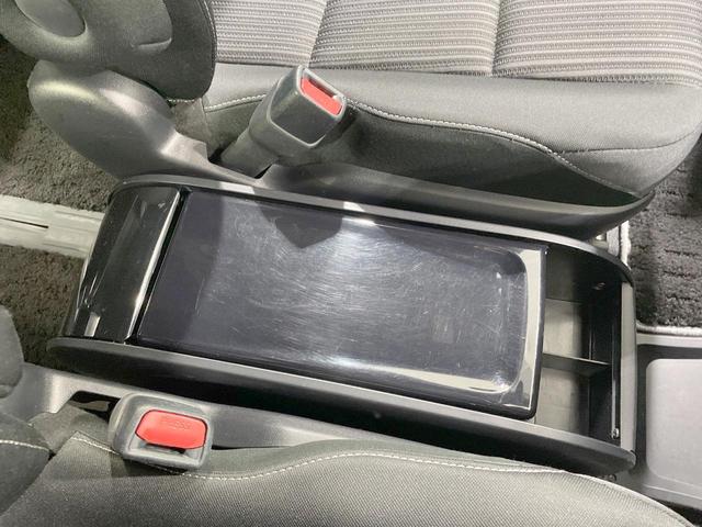 ヴォクシー ＺＳ　煌ＩＩ　純正９型ナビ　バックカメラ　衝突軽減　両側電動ドア　７人乗り　寒冷地仕様　クルコン　ＬＥＤヘッド　純正１６ＡＷ　ステアリングスイッチ　デュアルエアコン　Ｂｌｕｅｔｏｏｔｈ再生　オートライト（64枚目）