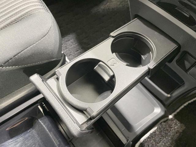 ヴォクシー ＺＳ　煌ＩＩ　純正９型ナビ　バックカメラ　衝突軽減　両側電動ドア　７人乗り　寒冷地仕様　クルコン　ＬＥＤヘッド　純正１６ＡＷ　ステアリングスイッチ　デュアルエアコン　Ｂｌｕｅｔｏｏｔｈ再生　オートライト（66枚目）