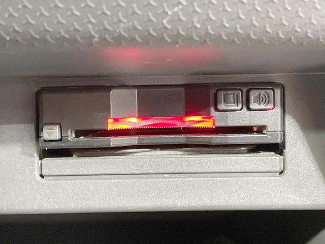 ハスラー Ｊスタイル　４ＷＤ　ＳＤナビ　バックカメラ　衝突軽減　シートヒーター　ＨＩＤヘッドライト　ＥＴＣ　ドライブレコーダー　オートエアコン　純正１５ＡＷ　ＬＥＤフォグ　ステアリングスイッチ　スマートキー　オートライト（8枚目）