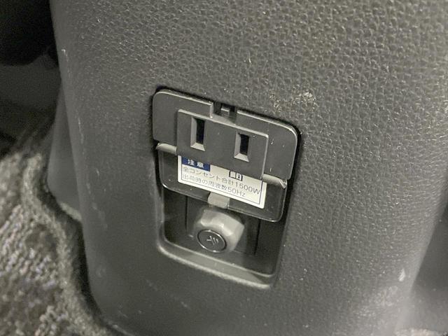 アクア Ｇ　４ＷＤ　純正１０．５ＤＡ　寒冷地仕様　全周囲カメラ　ＡＣ１００Ｖ電源　トヨタセーフティセンス　禁煙車　コーナーセンサー　レーンキープ　スマートキー　ＬＥＤヘッド　ＥＴＣ　ブラインドスポットモニター（7枚目）