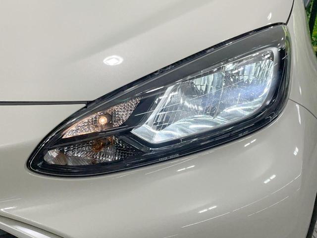 アクア Ｇ　４ＷＤ　純正１０．５ＤＡ　寒冷地仕様　全周囲カメラ　ＡＣ１００Ｖ電源　トヨタセーフティセンス　禁煙車　コーナーセンサー　レーンキープ　スマートキー　ＬＥＤヘッド　ＥＴＣ　ブラインドスポットモニター（13枚目）