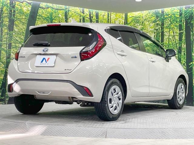 アクア Ｇ　４ＷＤ　純正１０．５ＤＡ　寒冷地仕様　全周囲カメラ　ＡＣ１００Ｖ電源　トヨタセーフティセンス　禁煙車　コーナーセンサー　レーンキープ　スマートキー　ＬＥＤヘッド　ＥＴＣ　ブラインドスポットモニター（18枚目）