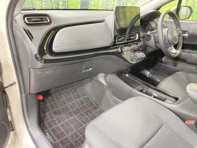 アクア Ｇ　４ＷＤ　純正１０．５ＤＡ　寒冷地仕様　全周囲カメラ　ＡＣ１００Ｖ電源　トヨタセーフティセンス　禁煙車　コーナーセンサー　レーンキープ　スマートキー　ＬＥＤヘッド　ＥＴＣ　ブラインドスポットモニター（33枚目）
