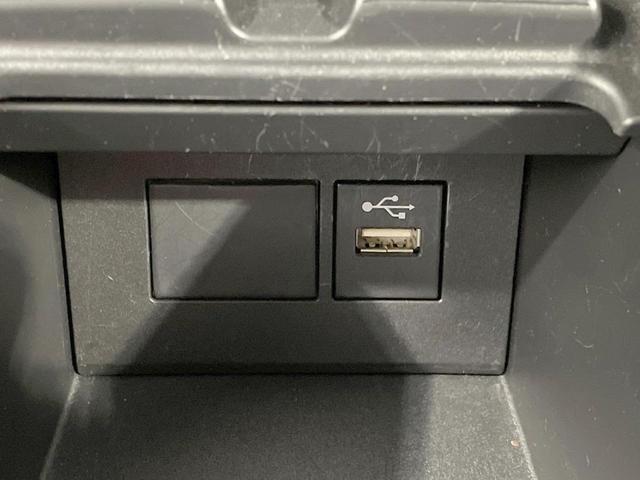 アクア Ｇ　４ＷＤ　純正１０．５ＤＡ　寒冷地仕様　全周囲カメラ　ＡＣ１００Ｖ電源　トヨタセーフティセンス　禁煙車　コーナーセンサー　レーンキープ　スマートキー　ＬＥＤヘッド　ＥＴＣ　ブラインドスポットモニター（44枚目）