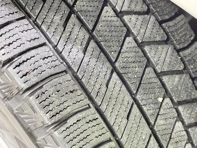 アクア Ｇ　４ＷＤ　純正１０．５ＤＡ　寒冷地仕様　全周囲カメラ　ＡＣ１００Ｖ電源　トヨタセーフティセンス　禁煙車　コーナーセンサー　レーンキープ　スマートキー　ＬＥＤヘッド　ＥＴＣ　ブラインドスポットモニター（59枚目）