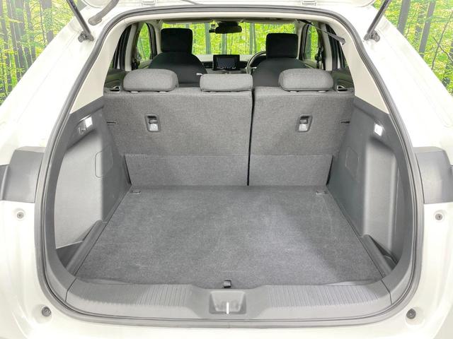 普段のお買い物や通勤、送迎等に十分な荷室スペースを確保しております。セカンドシートを倒すと、大きな荷物の積載も可能です♪