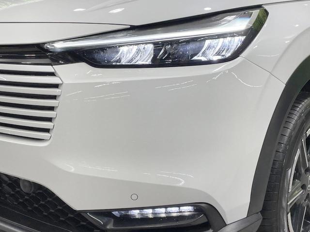 【ＬＥＤヘッドライト】悪天候や夜間走行時も良好な視界を確保し安心して運転できる高輝度ＬＥＤヘッドライトを装備！点灯速度が早く、消費電力も抑えられています。