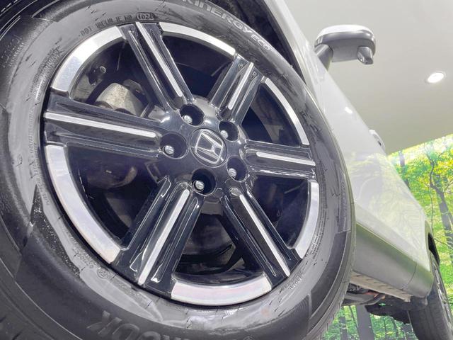 【純正１６インチアルミホイール】外観にマッチした純正アルミホイールを装着しております。各種社外アルミホイールや、スタッドレスタイヤも取扱いしております。是非ご相談ください♪