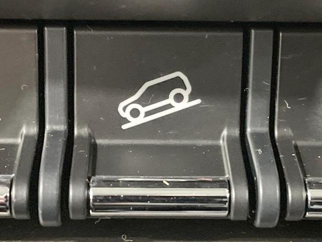 ハスラー ＪスタイルＩＩターボ　４ＷＤ　ＳＤナビ　衝突軽減ブレーキ　シートヒーター　クルーズコントロール　２トーン　ステアリングスイッチ　ＨＩＤヘッドライト　オートエアコン　アイドリングストップ　純正１５ＡＷ　ダウンヒルアシスト（24枚目）