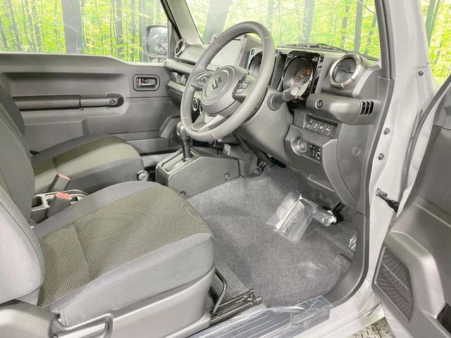 ジムニー ＸＣ　４ＷＤ　届出済未使用車　ＡＴ車　衝突被害軽減システム　禁煙車　コーナーセンサー　スマートキー　ＬＥＤヘッド　クルコン　純正１６インチアルミ　オートライト　オートエアコン（8枚目）