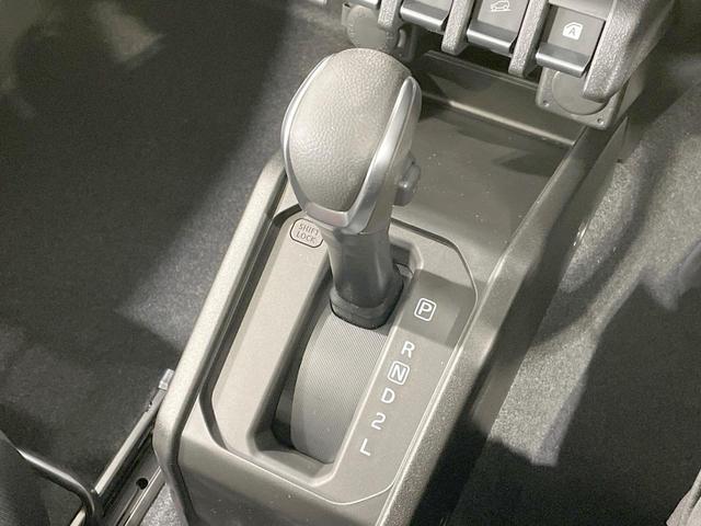 ジムニー ＸＣ　４ＷＤ　届出済未使用車　ＡＴ車　衝突被害軽減システム　禁煙車　コーナーセンサー　スマートキー　ＬＥＤヘッド　クルコン　純正１６インチアルミ　オートライト　オートエアコン（26枚目）