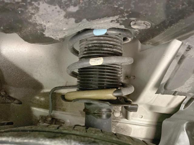 ノート X FOUR 後期型 4WD 禁煙車 SDナビ 衝突軽減 ドライブレコーダー フロント・バックソナー Bluetooth再生 横滑り防止 スマートキー オートライト 車線逸脱警報 ヘッドライトレベライザー(21枚目)