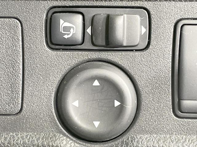 ノート X FOUR 後期型 4WD 禁煙車 SDナビ 衝突軽減 ドライブレコーダー フロント・バックソナー Bluetooth再生 横滑り防止 スマートキー オートライト 車線逸脱警報 ヘッドライトレベライザー(35枚目)