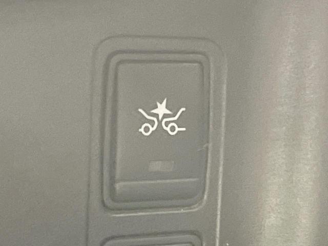 セレナ ハイウェイスター　フリップダウン　純正９型ナビ　全周囲カメラ　両側電動ドア　衝突軽減　ＥＴＣ　ＬＥＤヘッド　クルコン　アイドリングストップ　ステアリングスイッチ　Ｂｌｕｅｔｏｏｔｈ再生　オートエアコン　純正１５ＡＷ（41枚目）