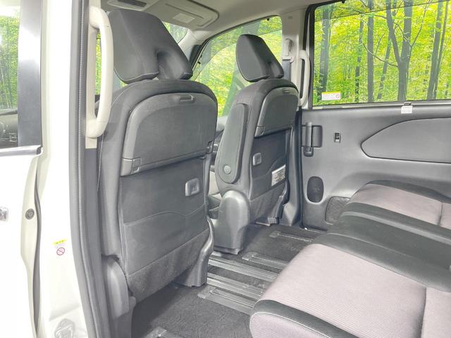 セレナ ハイウェイスター　フリップダウン　純正９型ナビ　全周囲カメラ　両側電動ドア　衝突軽減　ＥＴＣ　ＬＥＤヘッド　クルコン　アイドリングストップ　ステアリングスイッチ　Ｂｌｕｅｔｏｏｔｈ再生　オートエアコン　純正１５ＡＷ（53枚目）