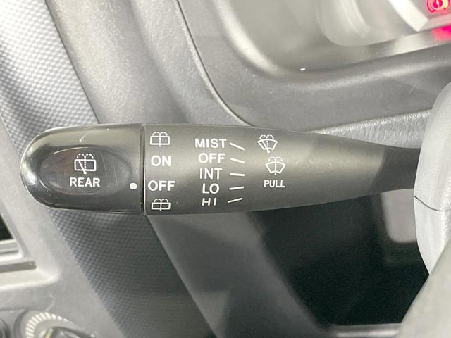 ジムニー ワイルドウインド　４ＷＤ　禁煙車　ターボ　シートヒーター　オーディオ　ルーフレール　純正１６ＡＷ　電動格納ミラー　ヘッドライトレベライザー　トラクションコントロール　衝突安全ボディ（25枚目）