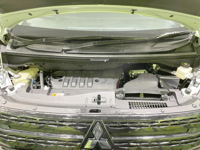 デリカD:5 シャモニー 禁煙車 両側電動ドア 電動リアゲート パワーシート 全周囲カメラ 衝突軽減 レーダークルーズ ハーフレザーシート コーナーセンサー スマートキー LEDヘッド・フォグ オートライト(19枚目)